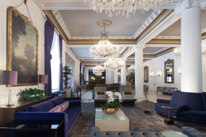 Lounge 199 of 212