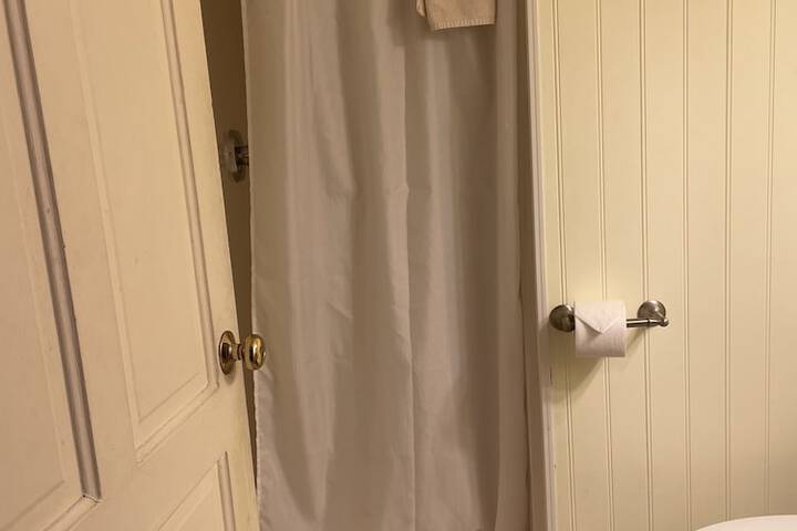 Room 43 of 99
