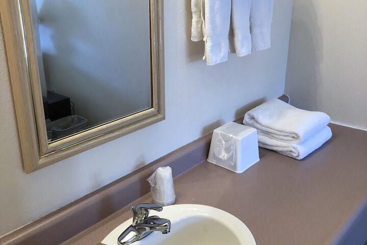 Room 16 of 54