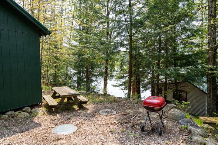 Hide-A-Way Waterfront Cottages