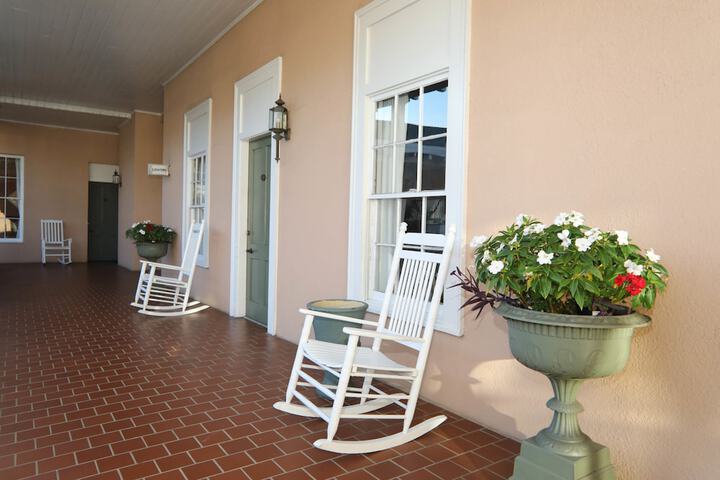Malaga Inn