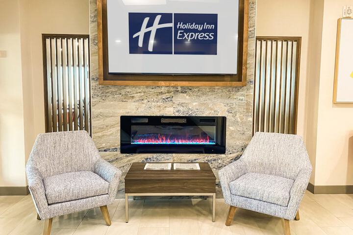 Holiday Inn Express & Suites Frazier Park by IHG