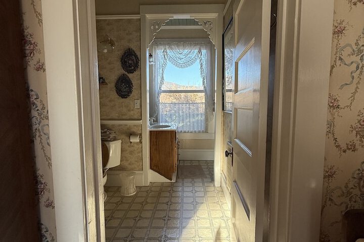 Room 21 of 22