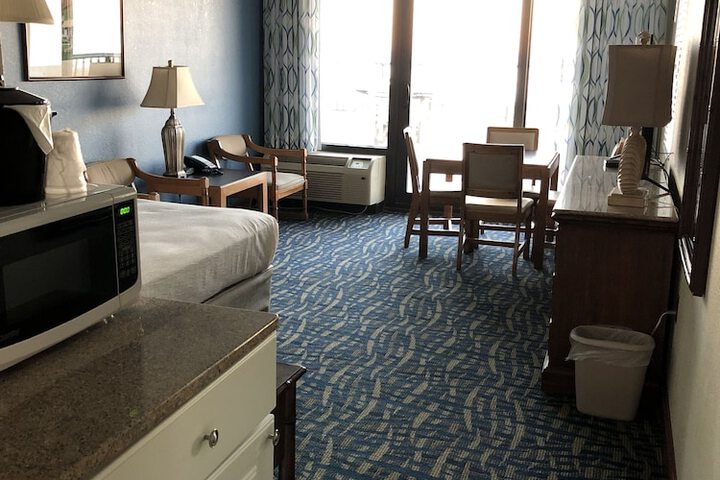 Room 32 of 37