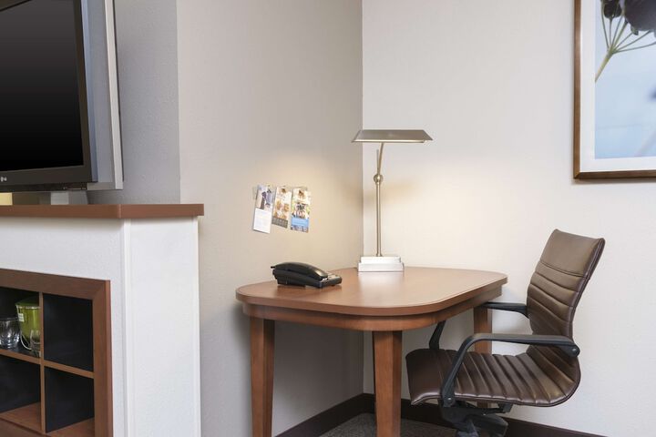 Room 20 of 33