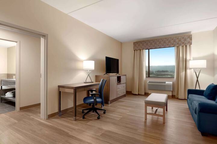 Room 15 of 35