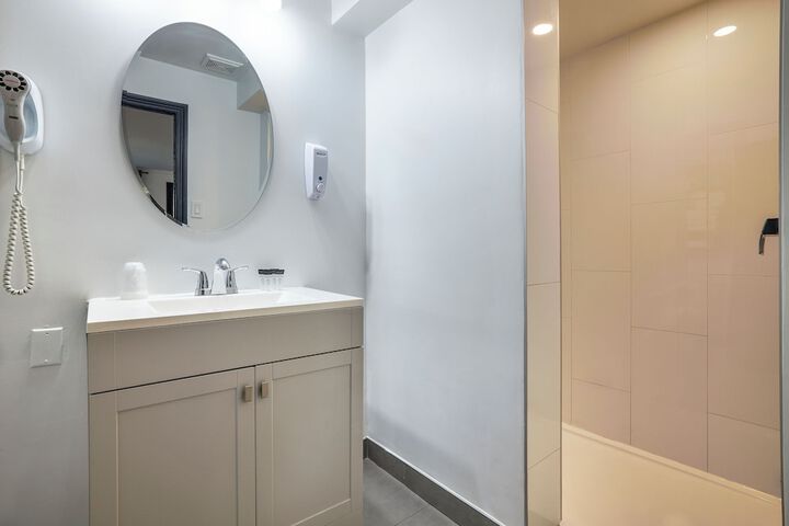 Motel Newstar Laval