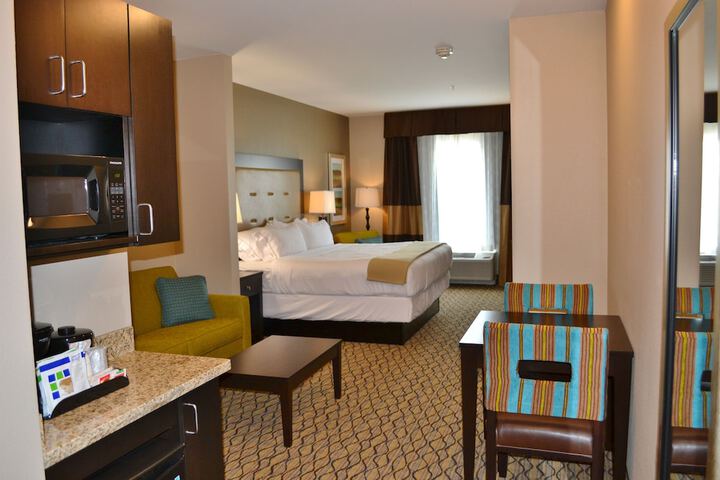Holiday Inn Express Hotel & Suites St. Joseph by IHG