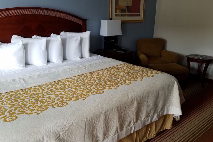 Room 30 of 35