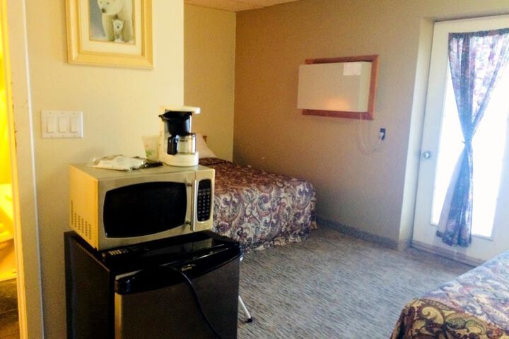 Room 44 of 75