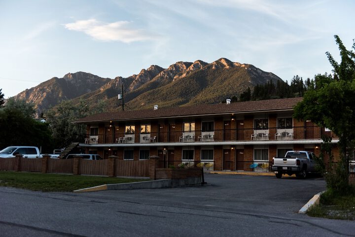 Hotel 4 of 40