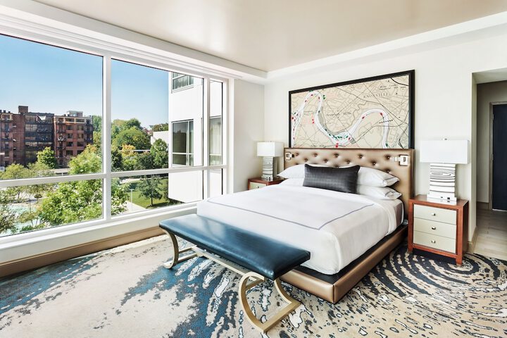 Room 20 of 29
