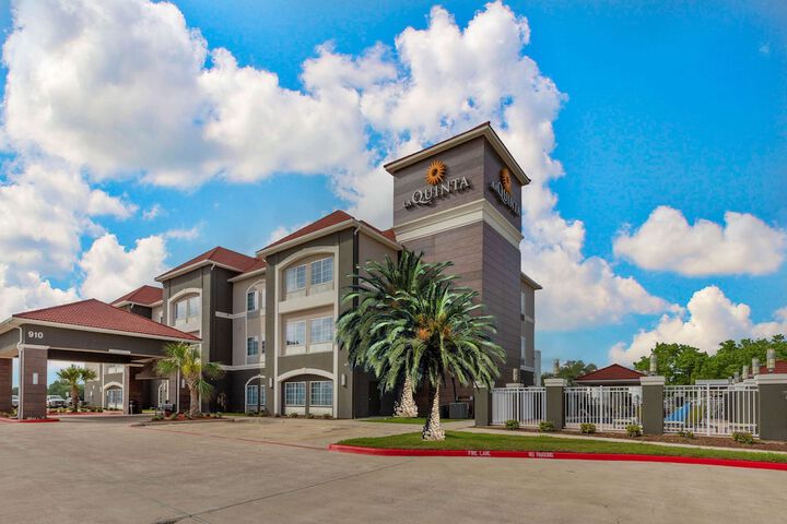Hotel 3 of 33