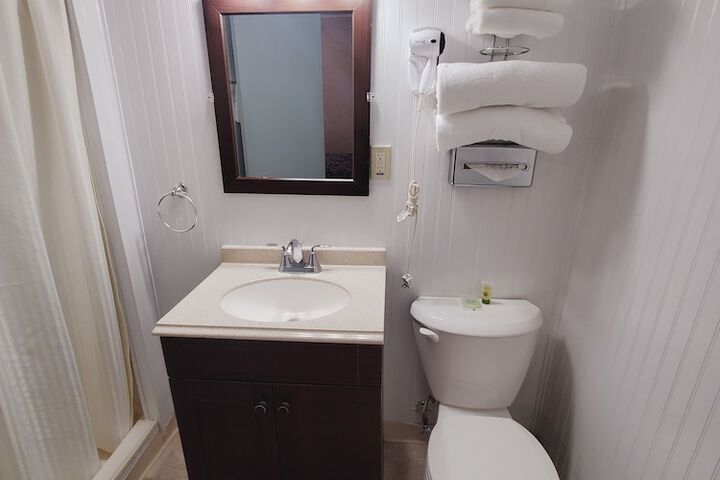 Room 16 of 19