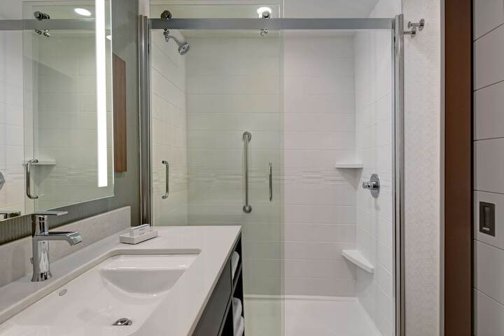 Hilton Garden Inn Madison Huntsville Airport
