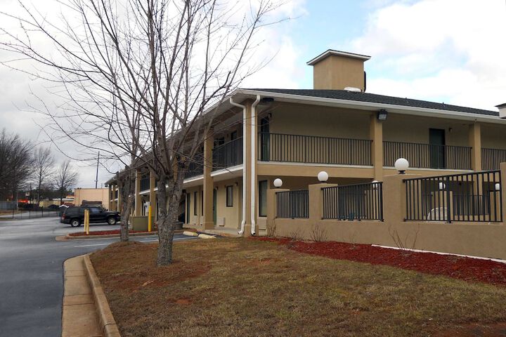 Hotel 6 of 18