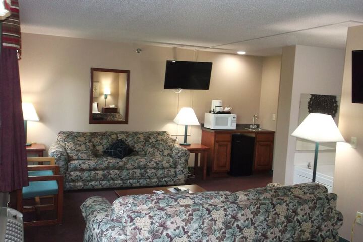 Room 29 of 38