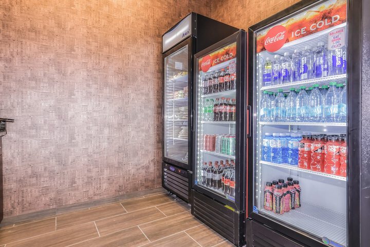 Cobblestone Hotel & Suites - Rhinelander