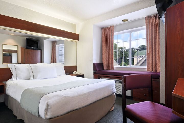 Room 14 of 20