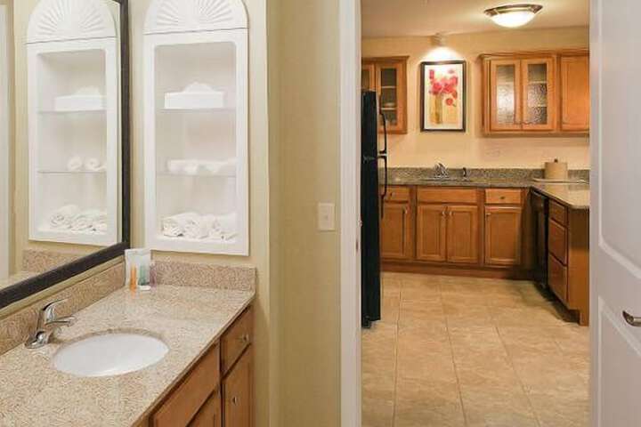 White River Inn and Suites
