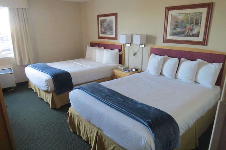 Room 27 of 32