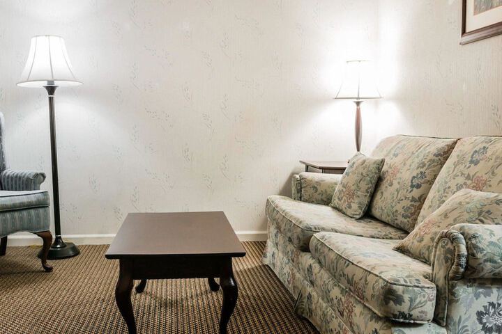 Room 14 of 21