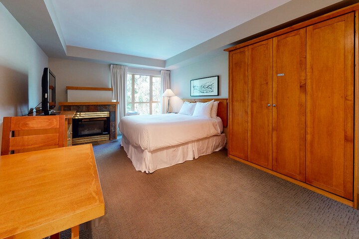 Whistler Peak Lodge