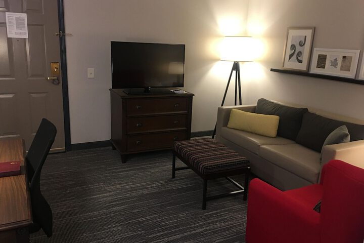 Room 37 of 51