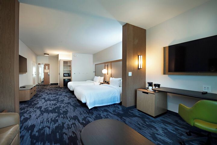 Room 17 of 27