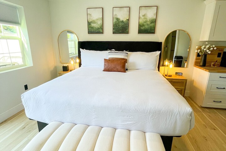 Room 27 of 131