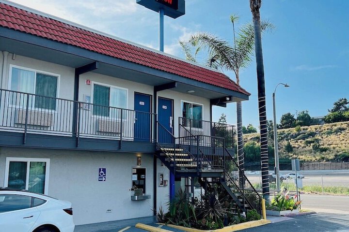 Motel 6 La Mesa CA - San Diego