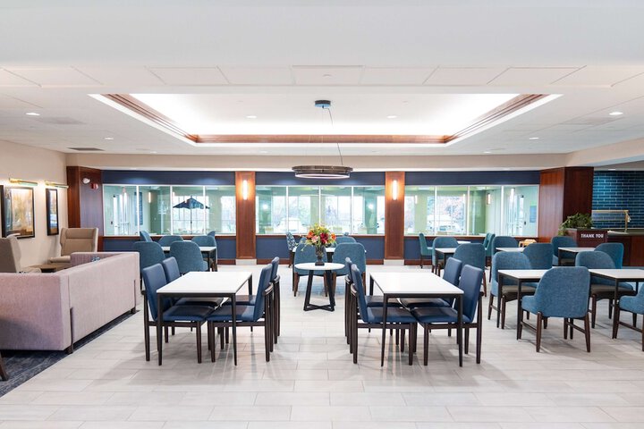 La Quinta Inn & Suites by Wyndham Bannockburn-Deerfield