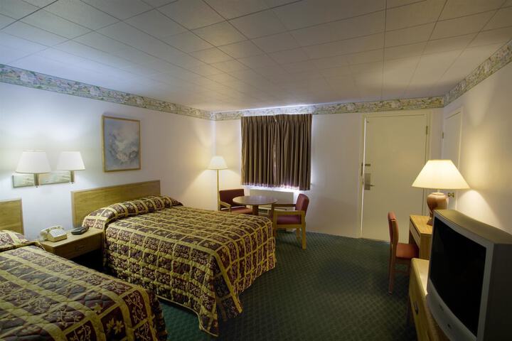 Room 11 of 13