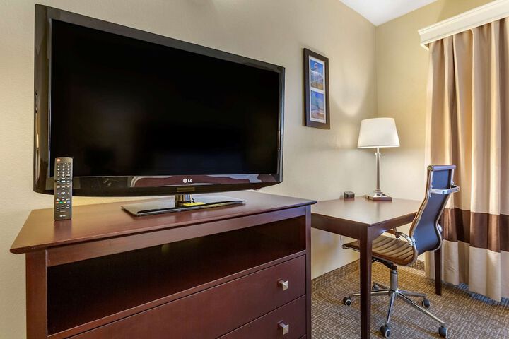 Room 16 of 36