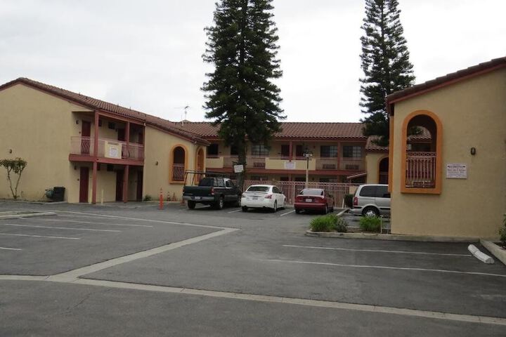 Hotel 3 of 58