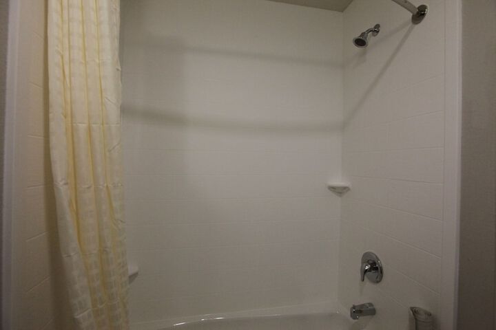 Room 19 of 40