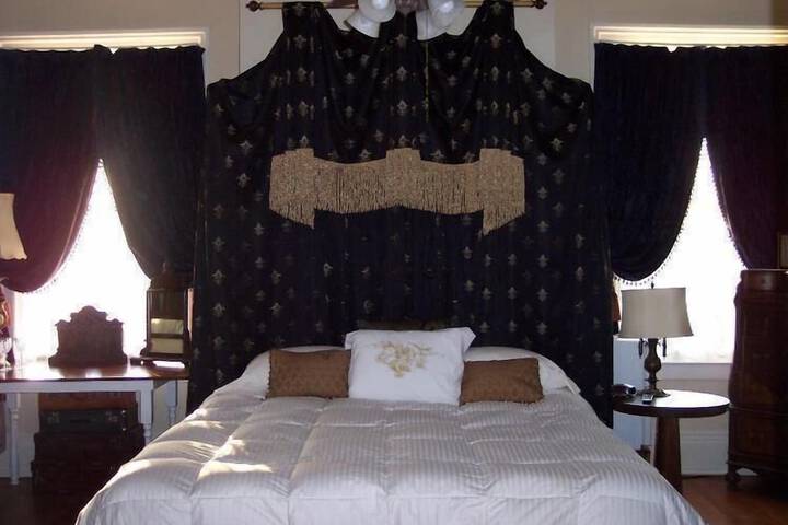 Room 37 of 41