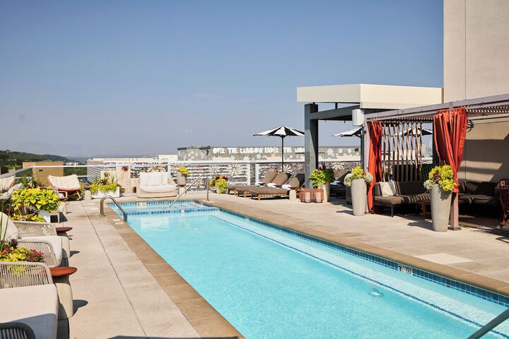 Pool 10 of 85