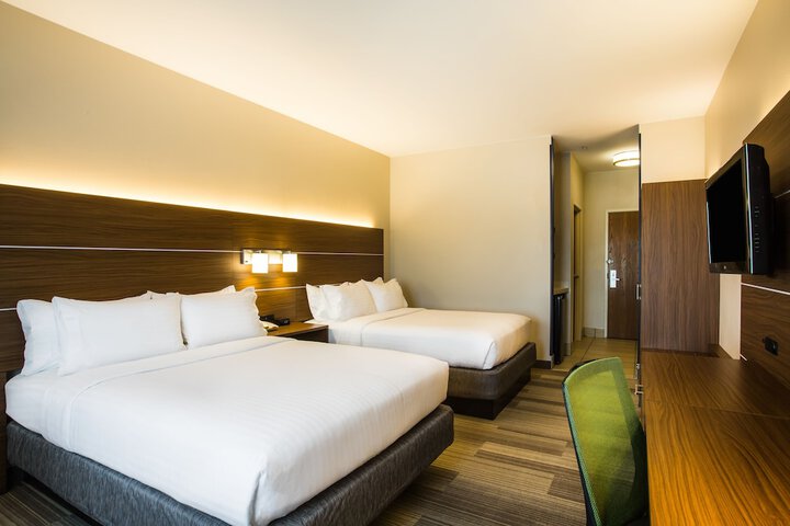 Holiday Inn Express & Suites Cedar City by IHG