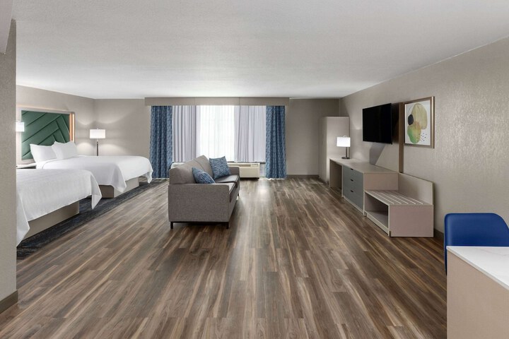 Room 48 of 62