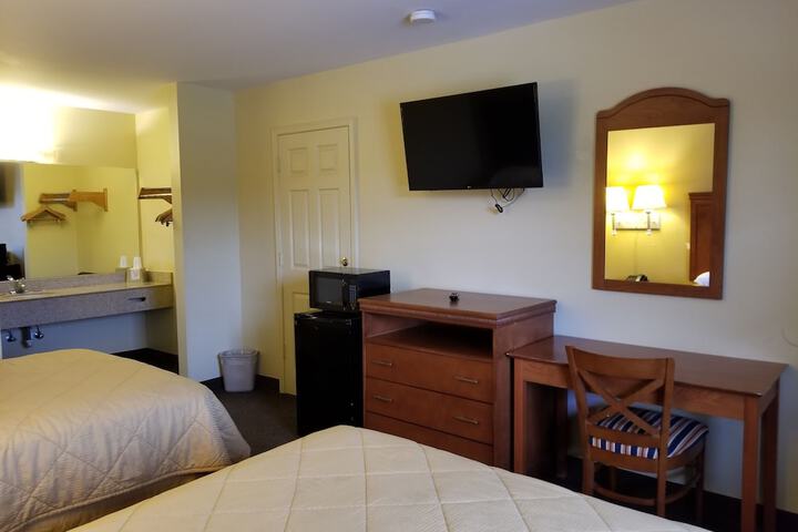Room 35 of 49