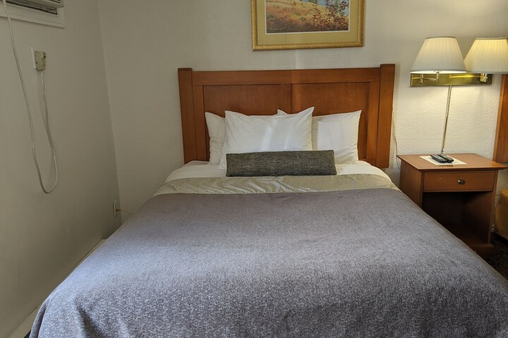 Room 20 of 39