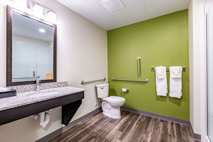 Room 10 of 47