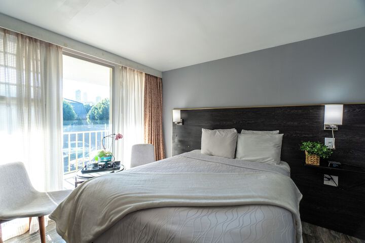 Room 62 of 143