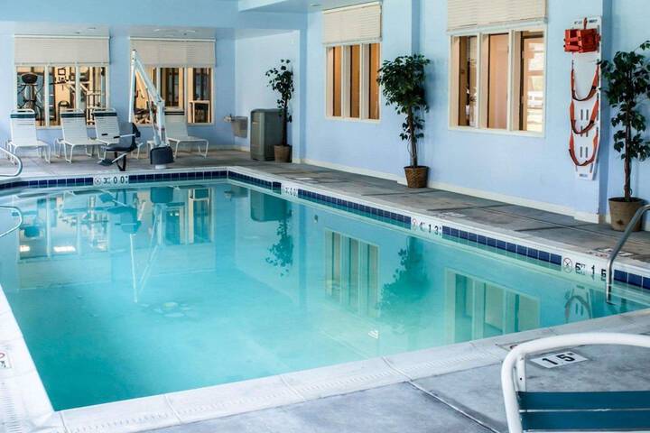 Pool 7 of 37