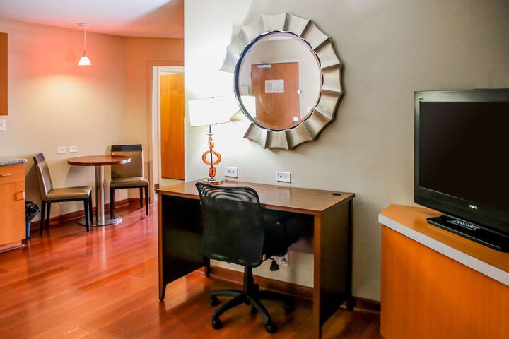 Room 38 of 104