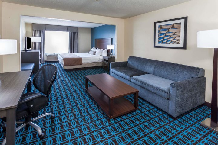 Room 43 of 66