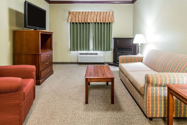 Room 22 of 34