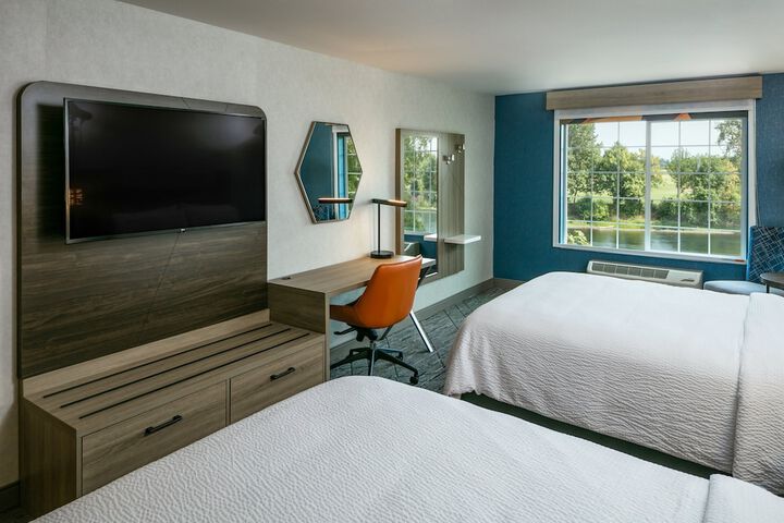 Holiday Inn Express Corvallis-On the River by IHG