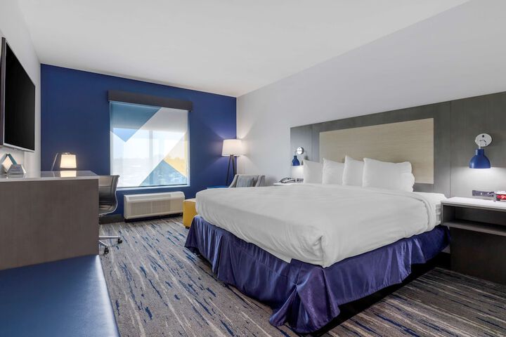 Room 20 of 33
